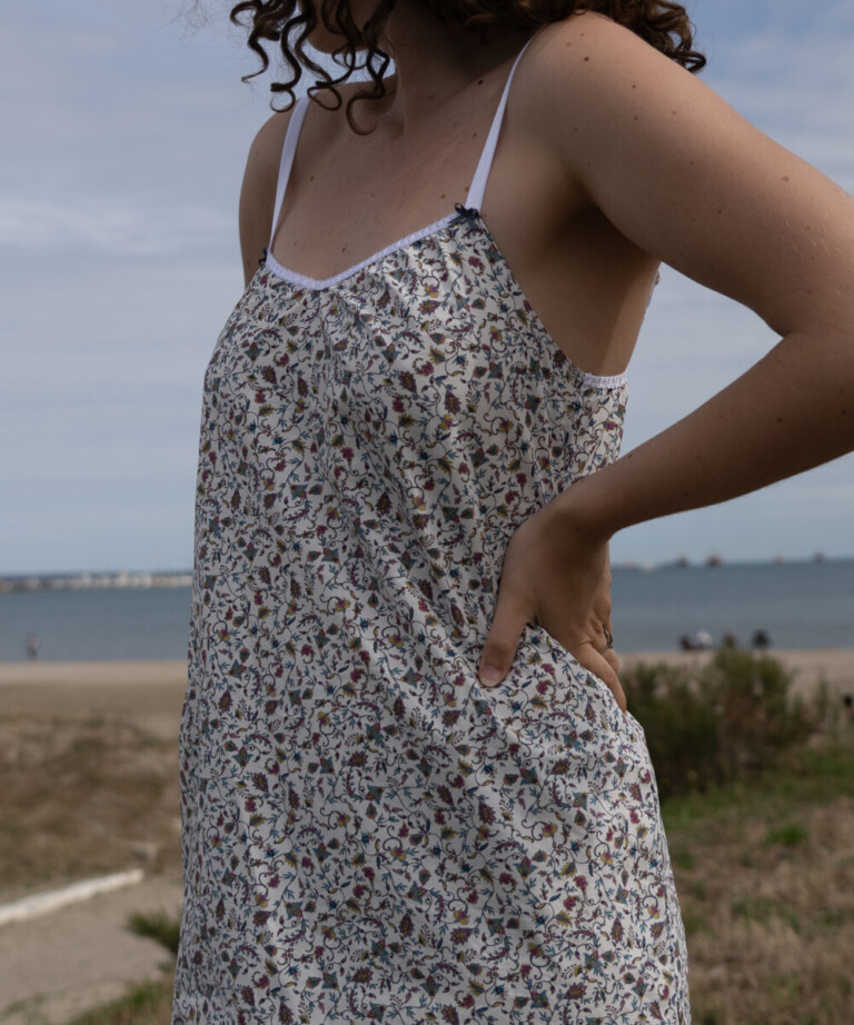 Fleurs Pois & Cie - Nuisette femme ou petite robe 100% coton - Multicolore