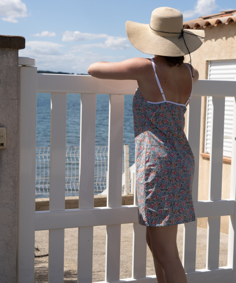 Fleurs Pois & Cie - Nuisette femme ou petite robe 100% coton - Rose/vert clair