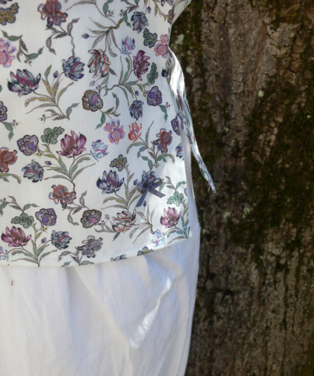 Fleurs Pois & Cie - Caraco femme 100% coton bio de fabrication française - Bleu/Violet/Blanc