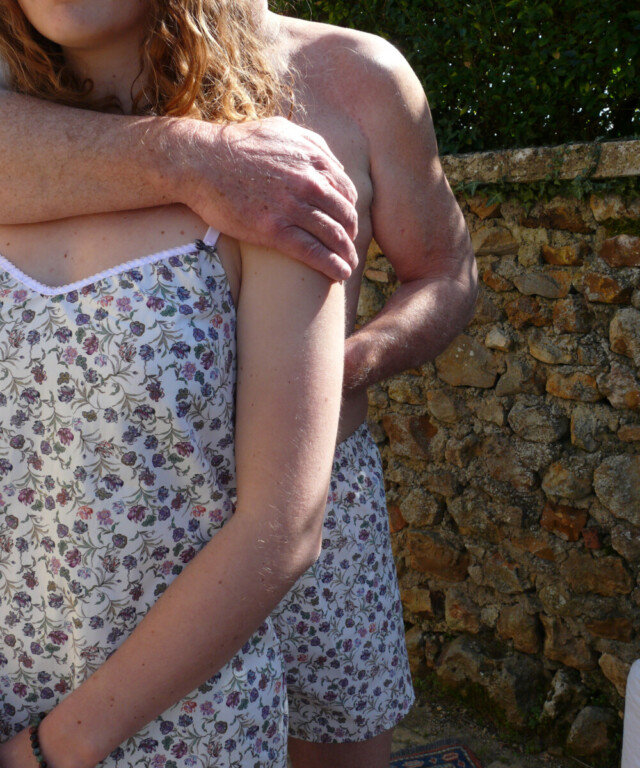 Fleurs Pois & Cie - Nuisette femme ou petite robe 100% coton - Bleu/Violet/Blanc