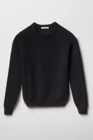 Pull Femme Noir en Laine Mérinos Manches Raglan par la marque Tricots Marcel Tricots Marcel - Pull Femme Noir en Laine Mérinos Manches Raglan