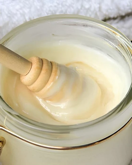 Amiellement-votre-miel-texture-pate-a-tartiner