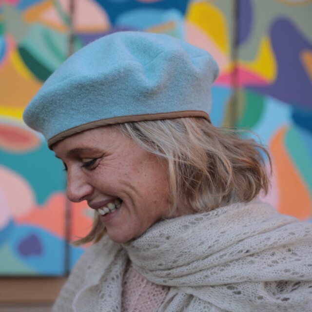 Quintessence - Beret Côme - laine bouillie bleu ciel