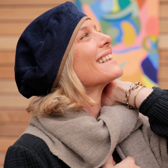 Quintessence - Béret Côme - velours côtelé bleu nuit