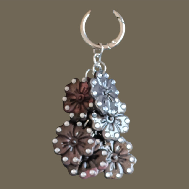 L'Atelier de Patricia - Box bijoux sac et porte - clés Fleur Rebelle"