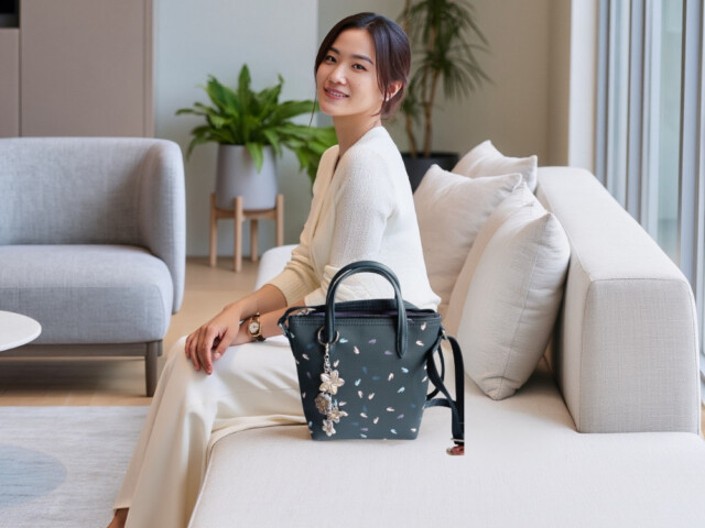 L'Atelier de Patricia - Box Charme – Orée Florale | Charms artisanaux en pâte polymère Bleu clair et dore