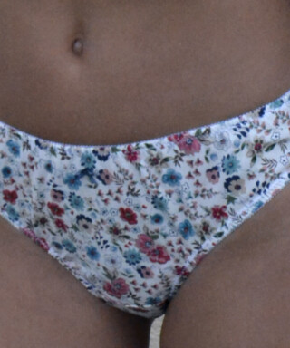 Fleurs Pois et Cie - Culotte femme  invisible 100% coton écologique ou Bio made in France – Rouge/Ivoire/Bleu/Rose/Blanc/Noir