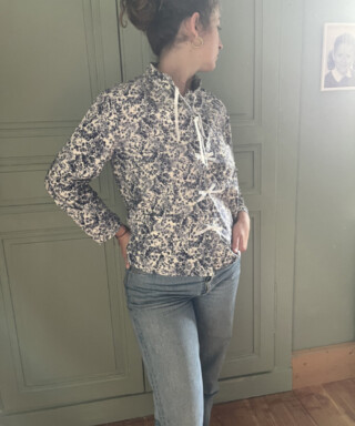 Fleurs Pois et Cie - Veste de pyjama pour femme et/ou chemisier ?  Bleu/Blanc