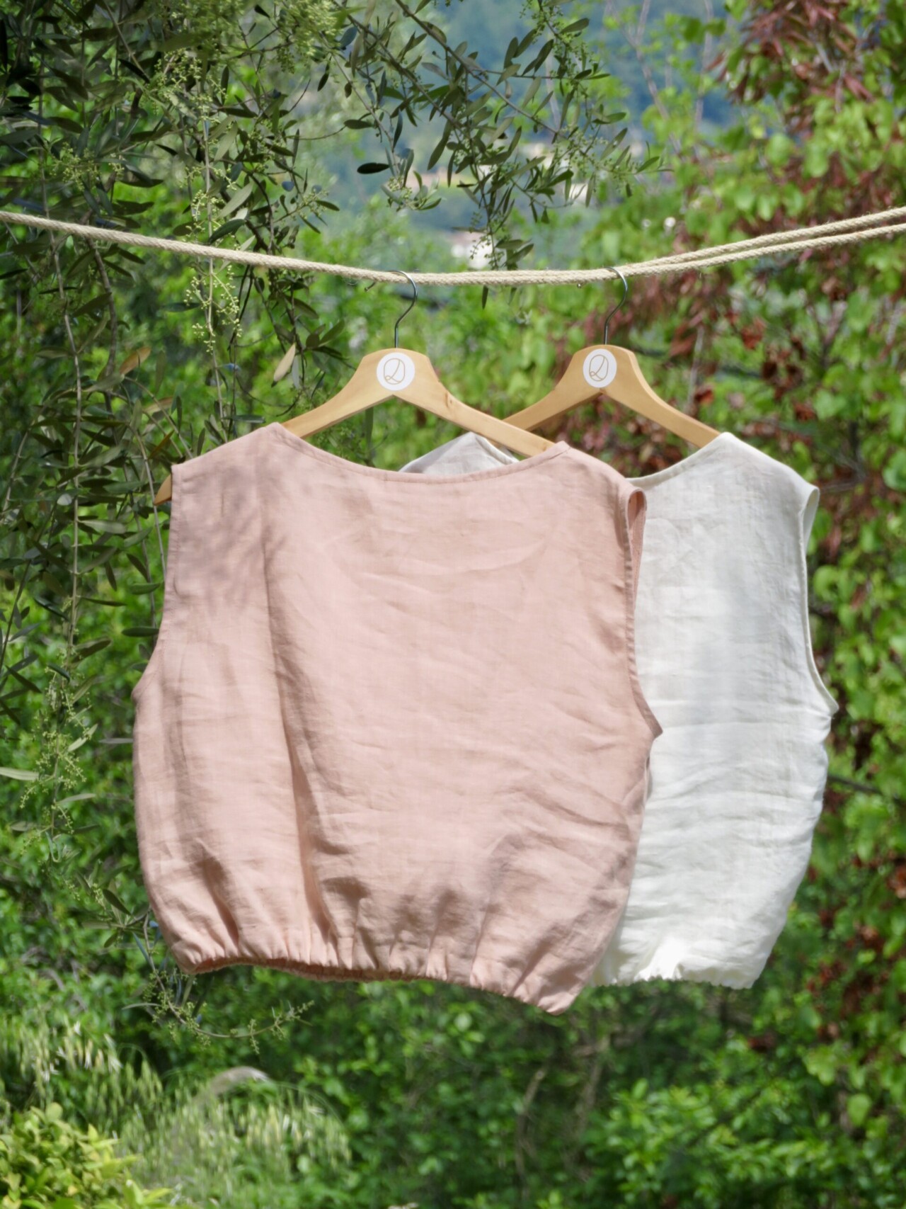 Laurence-Carroy-debardeur-top-en-lin