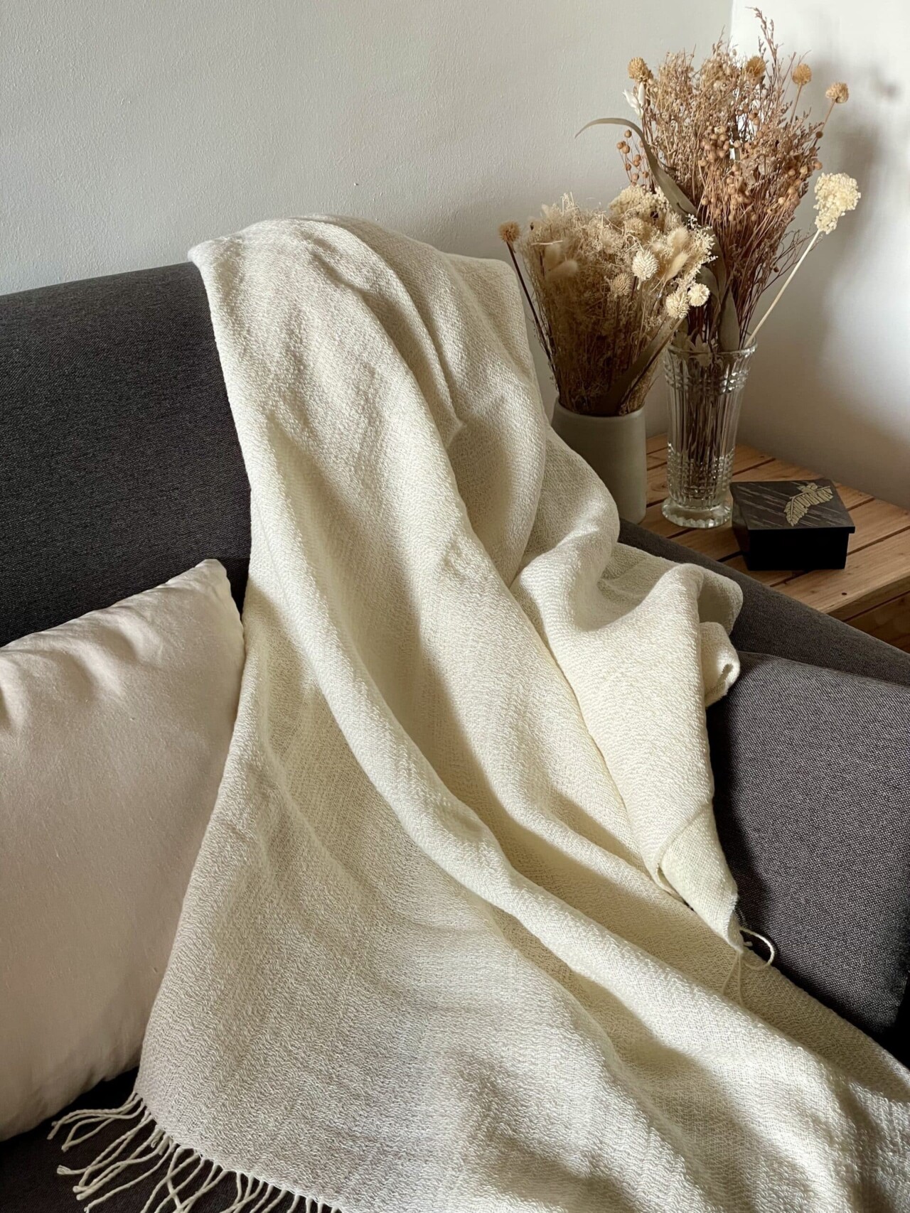 Laurence-Carroy-plaid-en-lin-ecru