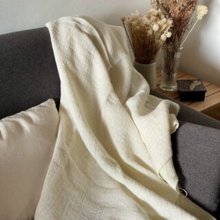 Laurence-Carroy-plaid-en-lin-ecru