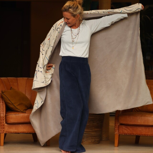 Quintessence - Le plaid Homère voile de coton coup de pinceau/ficelle