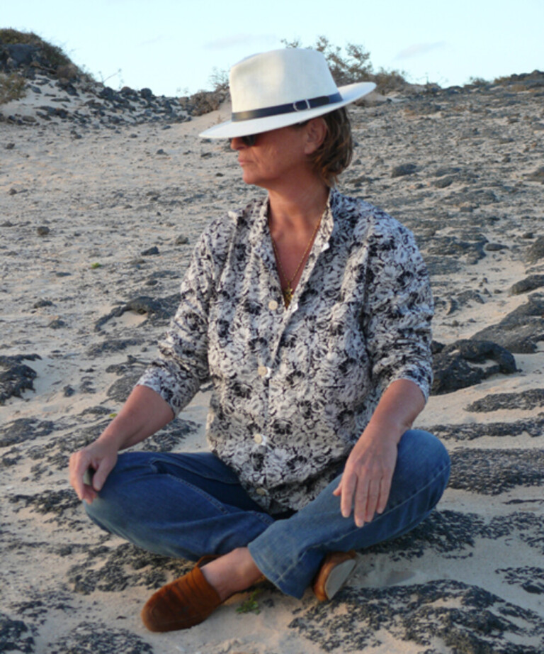 Fleurs Pois & Cie - Veste de pyjama pour femme et/ou chemisier ? - Noir/Beige