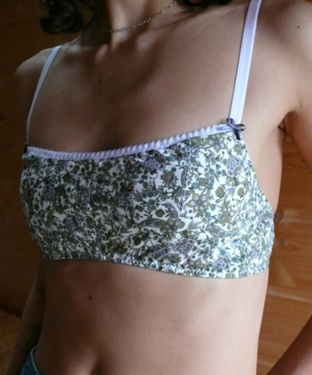 Fleurs Pois & Cie - Soutien-gorge sans armature 100% coton made in France - Blanc/vert foncé/Bleu ciel