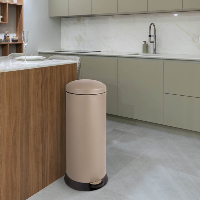 Prosper la poubelle française - Poubelle cuisine à pédale 30L Taupe