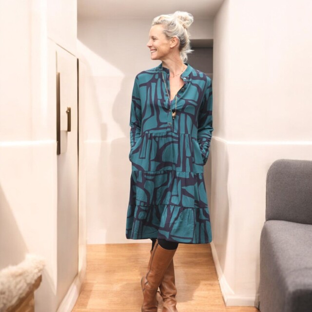 Quintessence - Robe Bella – viscose graphique émeraude/marine