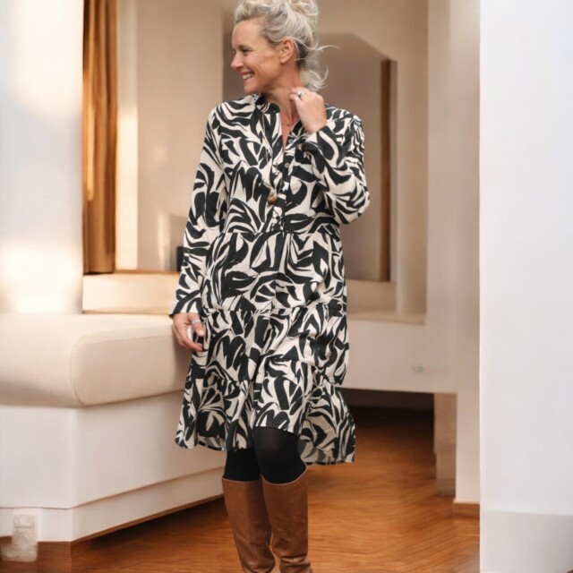 Quintessence - Robe Bella - viscose graphique noir/ivoire