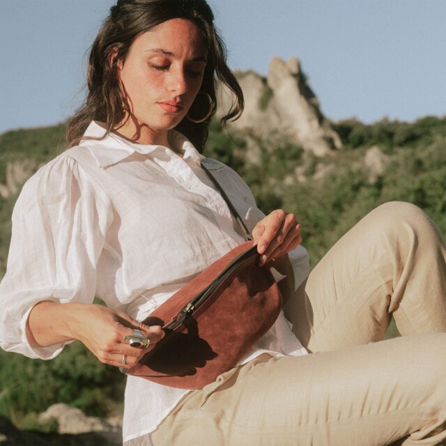 Bleu De Chauffe - Sac banane Bea / Cuir Velours - Marron Rubis