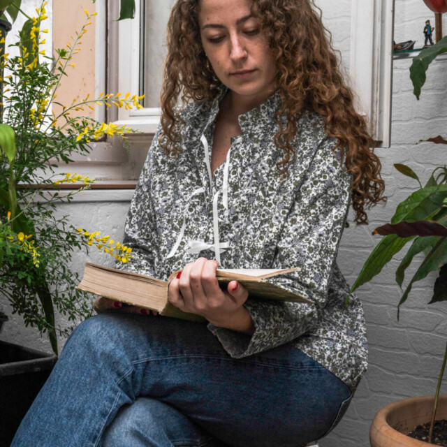 Fleurs Pois & Cie - Veste de pyjama pour femme et/ou chemisier ? - Blanc/vert foncé/Bleu ciel