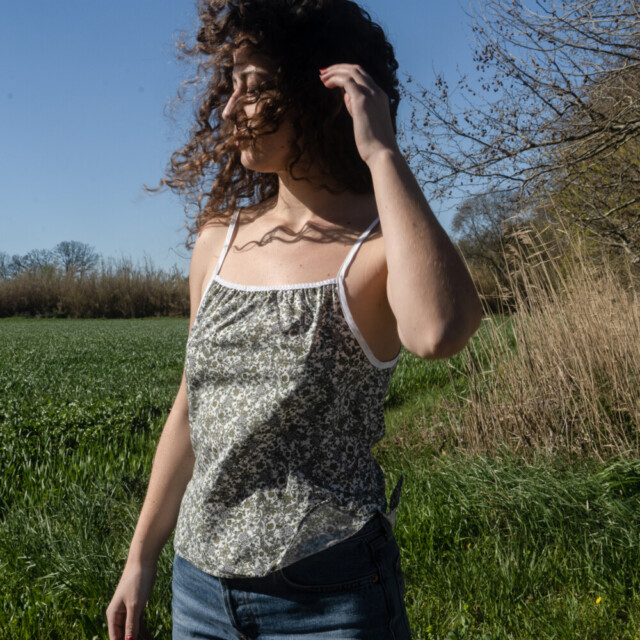 Fleurs Pois & Cie - Caraco femme 100% coton bio de fabrication française - Blanc/vert foncé/Bleu ciel