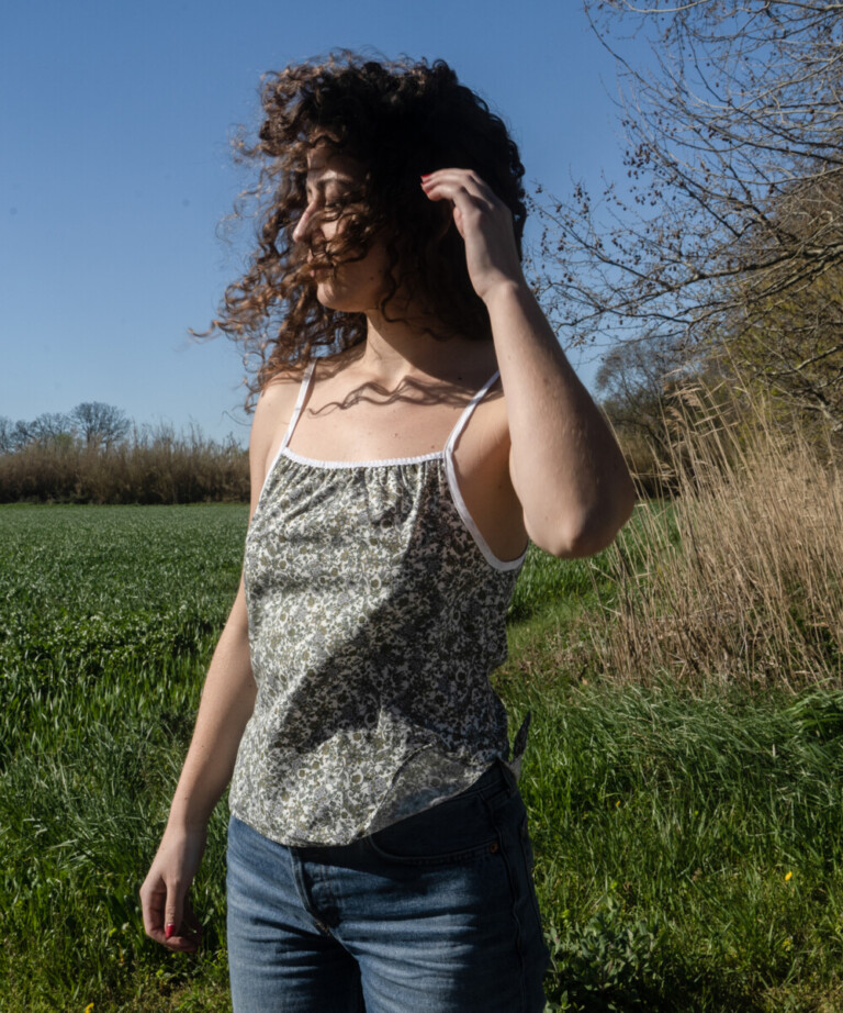 Fleurs Pois & Cie - Caraco femme 100% coton bio de fabrication française - Blanc/vert foncé/Bleu ciel
