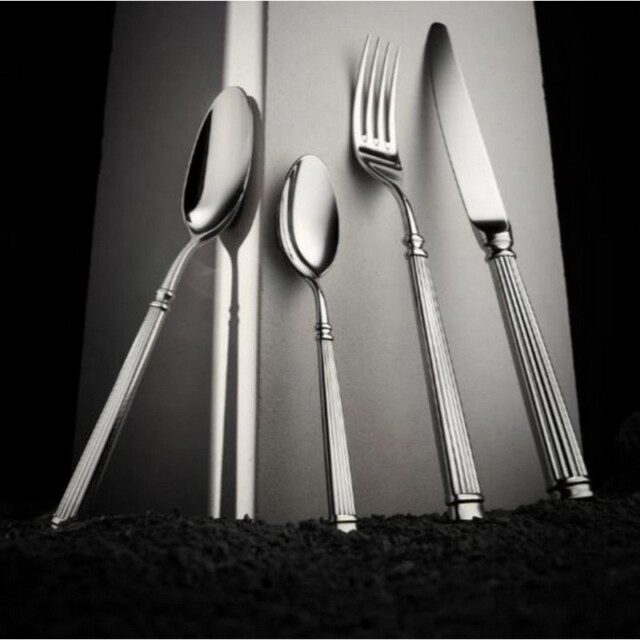 Degrenne - Set de 12 couteaux de table DEGRENNE Acropole Miroir manche orfèvre lame scie