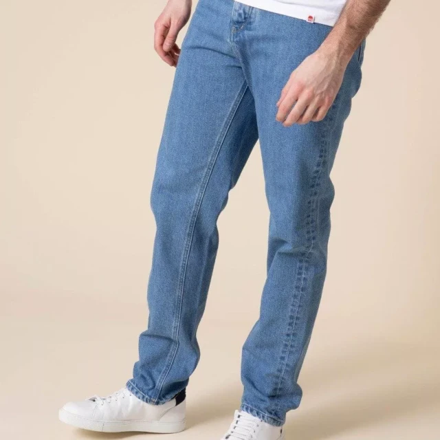 1083 - JEANS DROIT 101N DELAVE coton bio superdenim indigo clair Homme