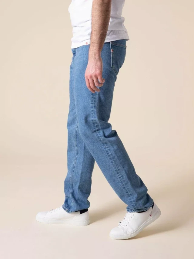 1083 - JEANS DROIT 101N DELAVE coton bio superdenim indigo clair Homme
