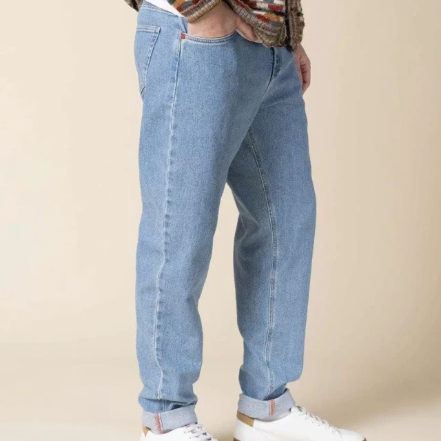 1083 - JEANS AJUSTE 105N ATHLETIQUE DELAVE coton bio superdenim flex indigo clair