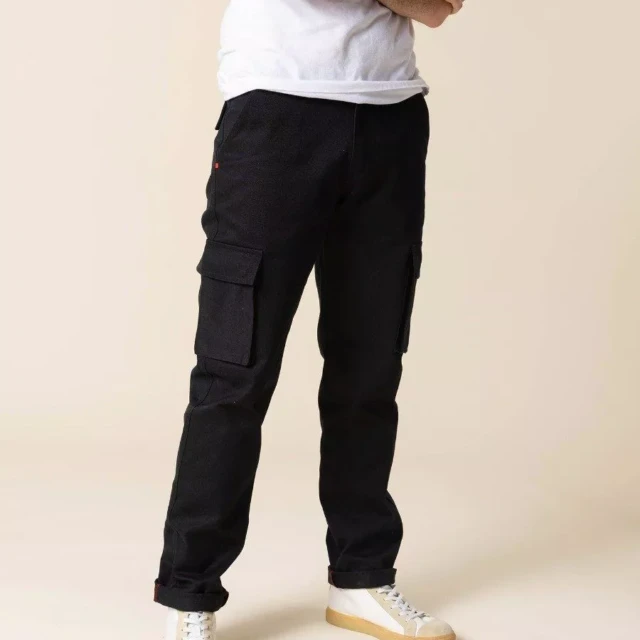 1083 - CARGO DROIT 111N coton bio superdenim uni noir Homme