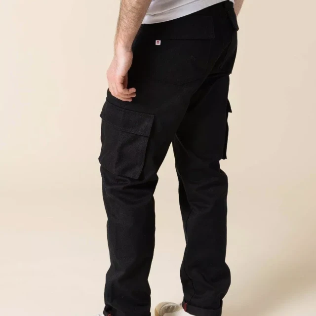 1083 - CARGO DROIT 111N coton bio superdenim uni noir Homme