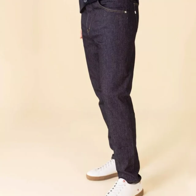 1083 - JEANS TAPERED 116N CONIQUE coton bio superdenimflex carde indigo brut