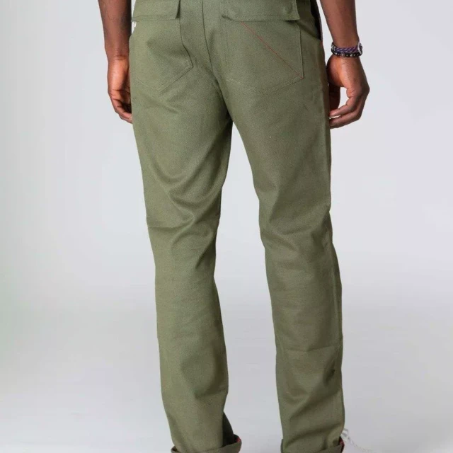 1083 - CEINTURE BOUCLE CARREE 810 cuir noir Unisexe