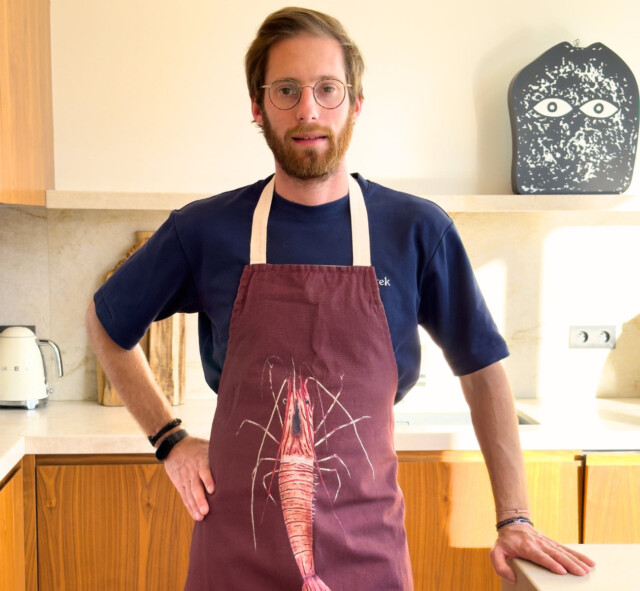 varek.illustrations - Tablier Rouge brun 100% coton : La Crevette