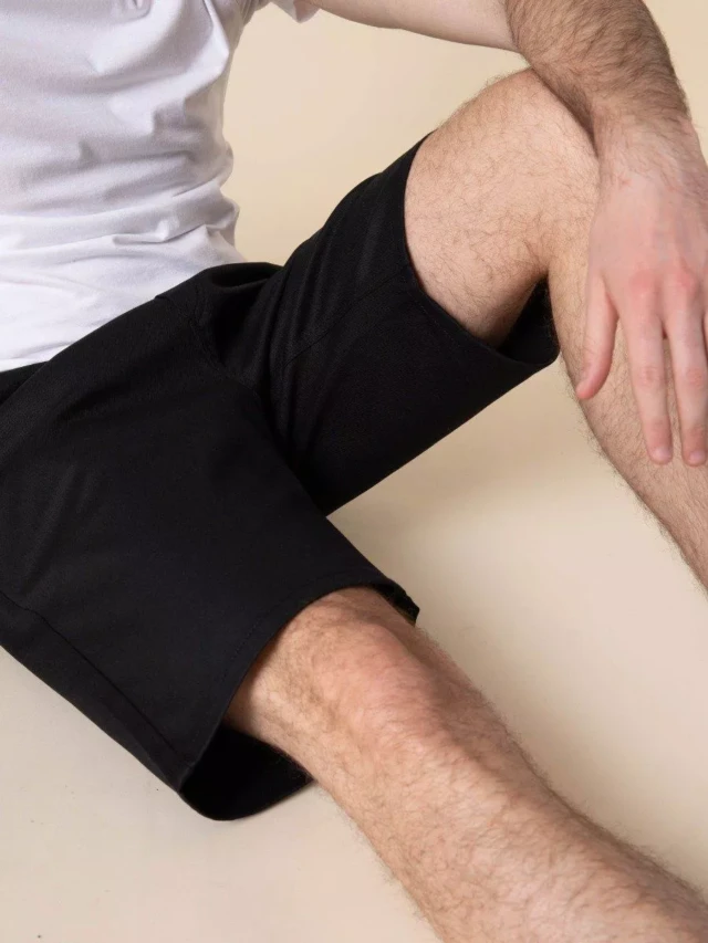 1083 - JOGGSHORT AMPLE 172N coton bio filidenim flex uni noir