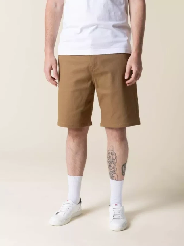 1083 - Bermuda chino large 174n