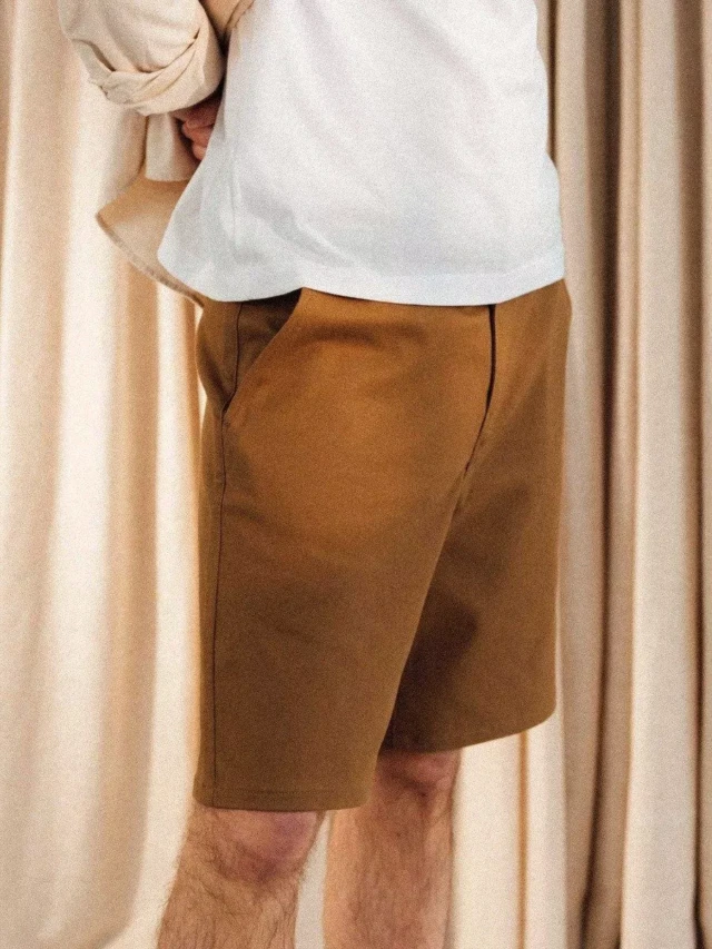 1083 - BERMUDA CHINO LARGE 174N coton bio filidenim flex uni marron clair Homme