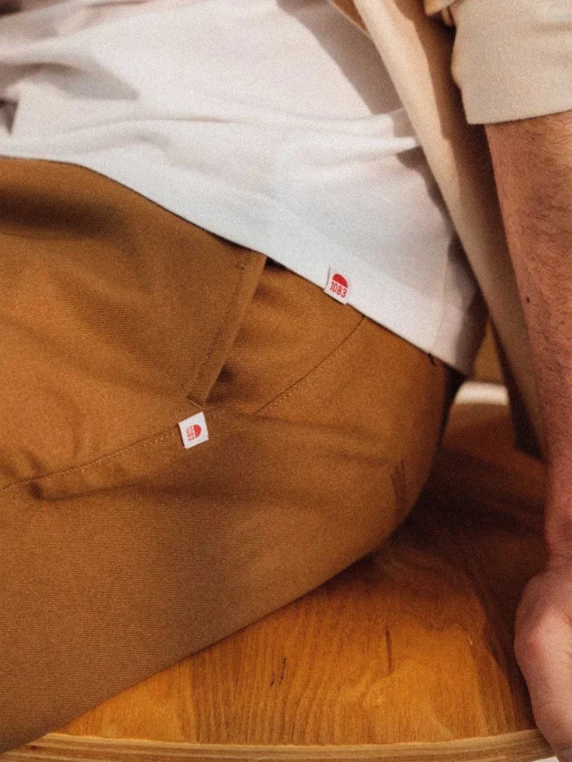 1083 - BERMUDA CHINO LARGE 174N coton bio filidenim flex uni marron clair Homme