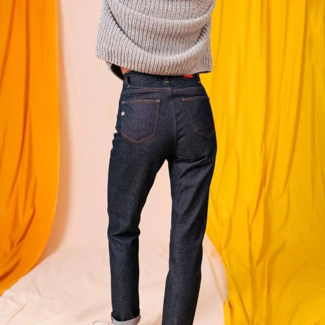 1083 - JEANS DROIT 201H taille haute 100 % coton bio superdenim indigo brut