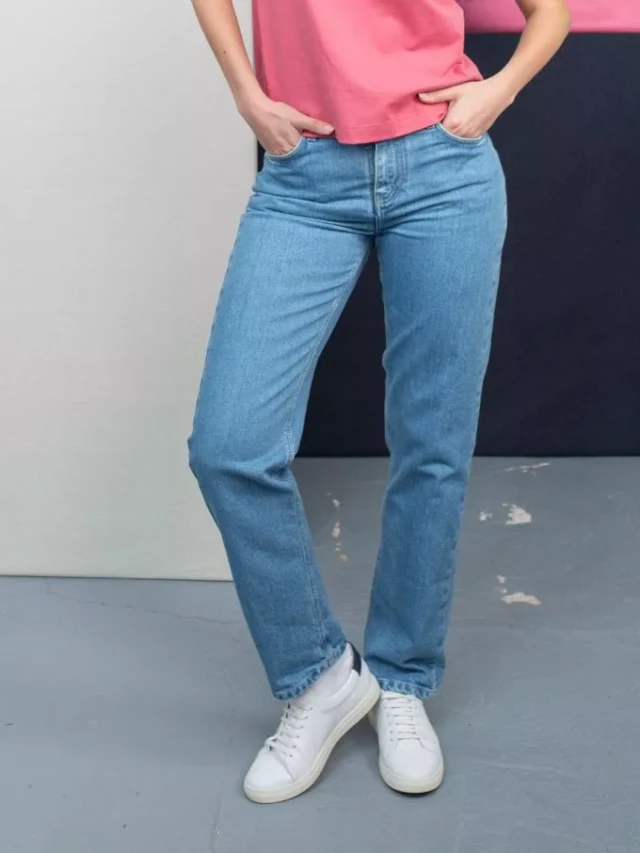 1083 - Jeans droit 201n delave