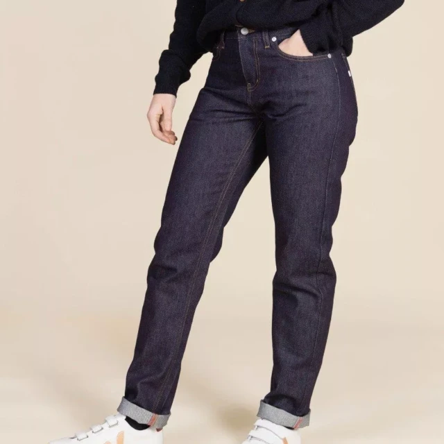 1083 - JEANS DROIT 201N  100 % coton bio superdenim indigo brut Femme