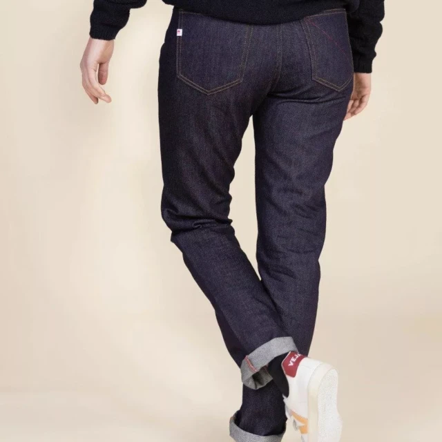 1083 - JEANS DROIT 201N  100 % coton bio superdenim indigo brut Femme