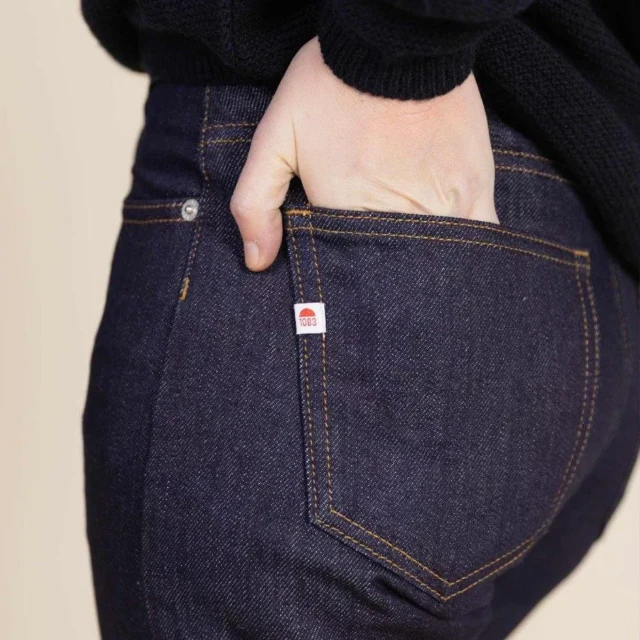 1083 - JEANS DROIT 201N  100 % coton bio superdenim indigo brut Femme