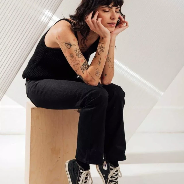 1083 - JEANS BOOTCUT 202N EVASE coton bio superdenim uni noir Femme