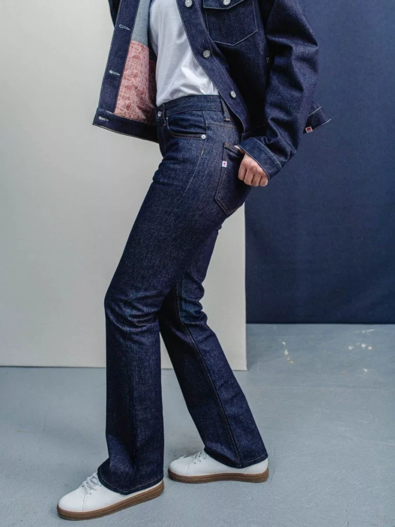 1083 - JEANS BOOTCUT 202N EVASE