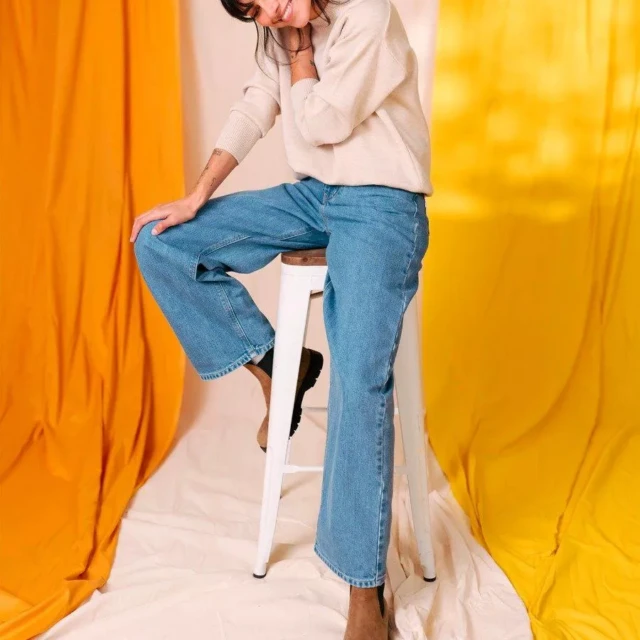 1083 - JEANS LARGE 206H DELAVE 100 % coton bio femme