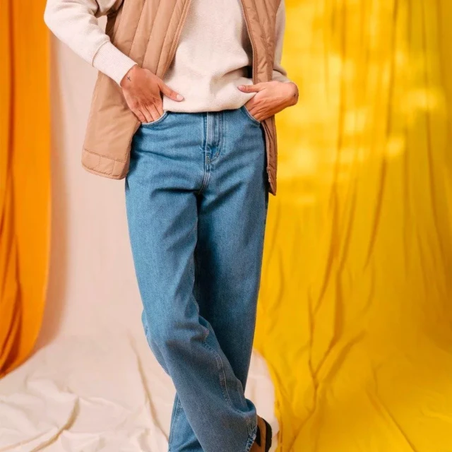 1083 - JEANS LARGE 206H DELAVE 100 % coton bio femme