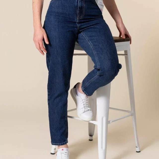 1083 - JEANS MOM 208H DELAVE CARDE 100 % coton bio indigo ocean