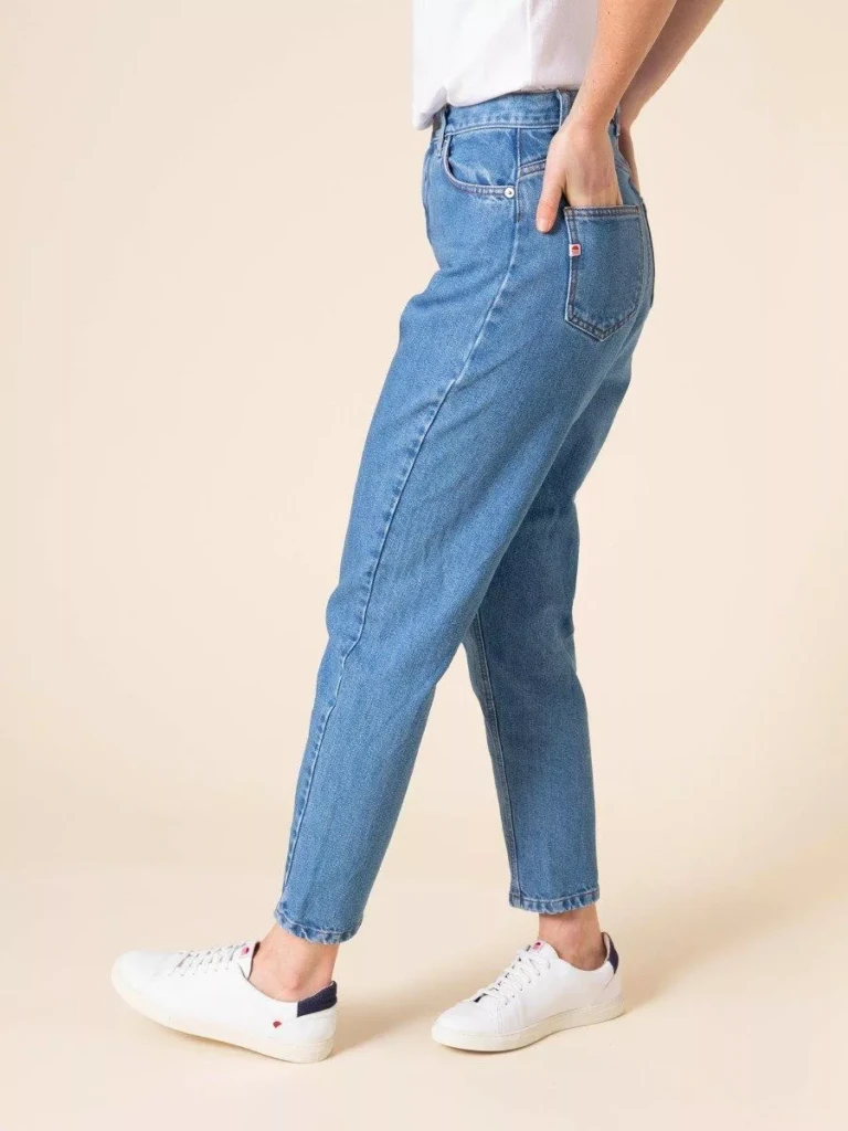 1083 - JEANS MOM 208H DELAVE 100 % coton bio indigo clair