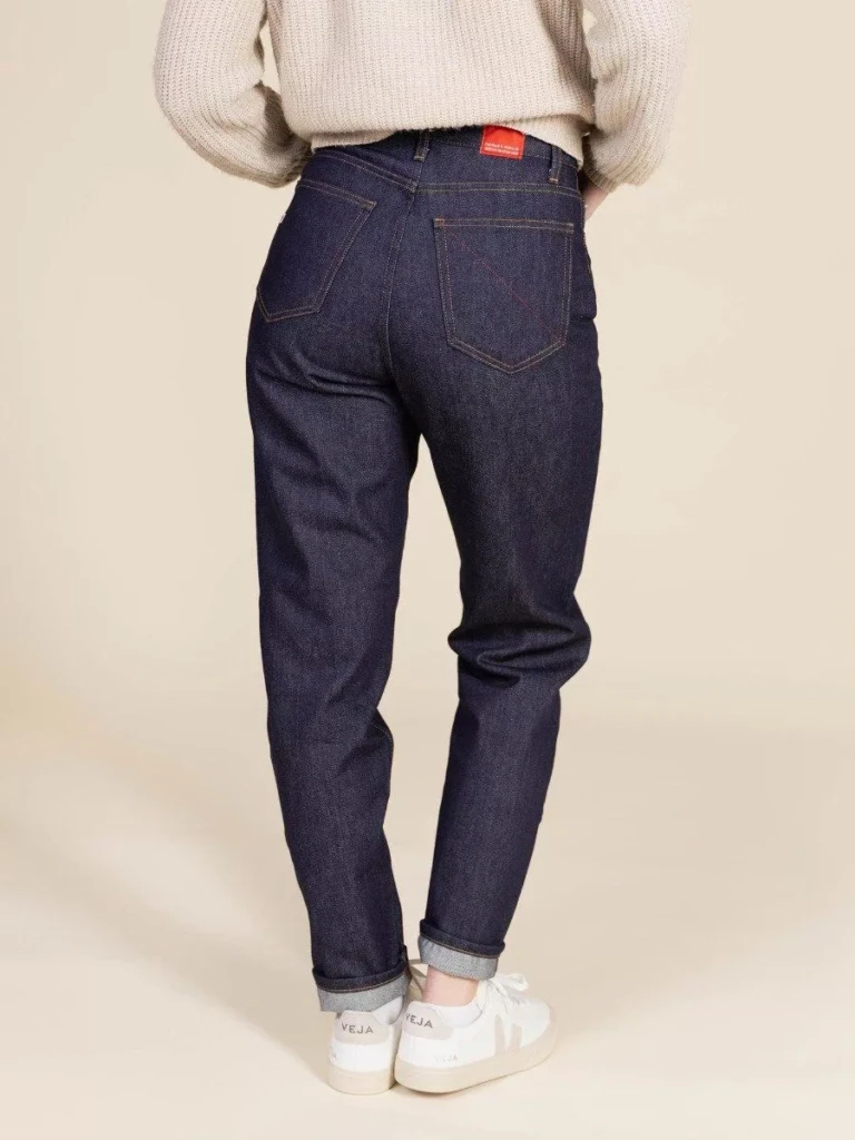 1083 - JEANS MOM 208H 100 % coton bio superdenim indigo brut
